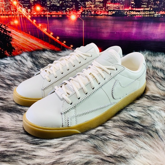 nike blazer low lxx